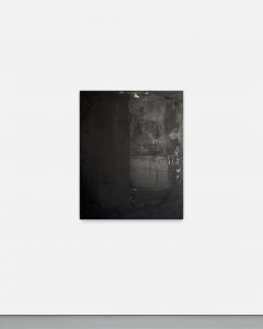 Minimal painting created with recycled bitumen paint and spray on canvas by Esther Miquel.